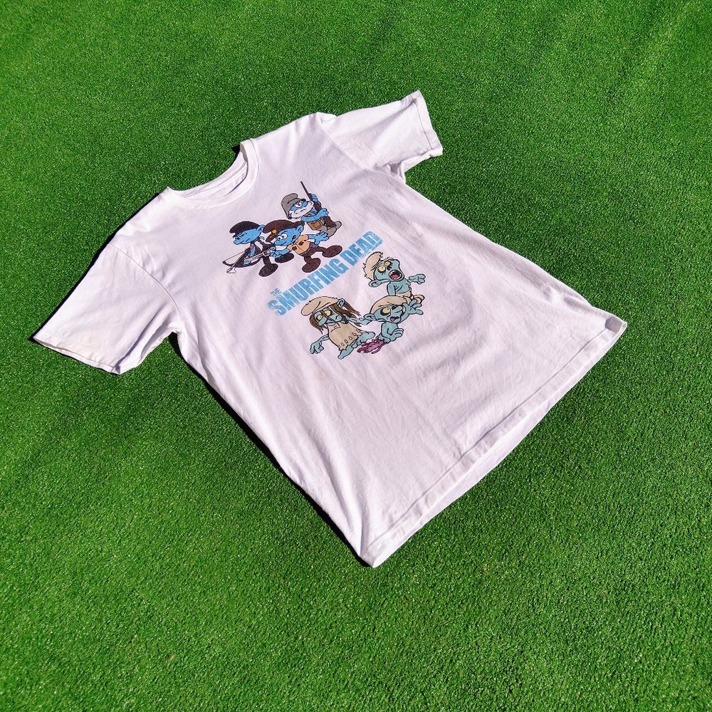 Smurf & Walking Dead Collab Mash-Up Adult M Zombie Humor Graphic Shirt Preowned